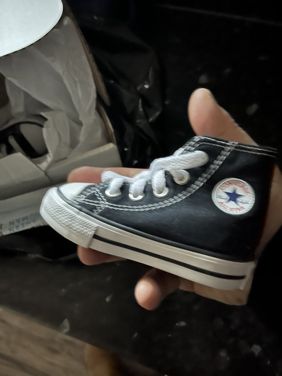 Bought the wee beast a pair of converse, 3.5 size, didn’t know there was an ‘infant’ section in shoe sizes!