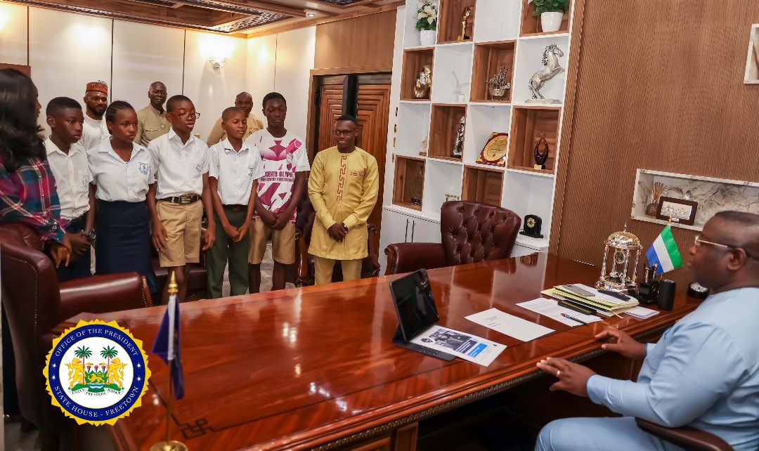 DSTI backs 6 young enthusiasts in the US Robotics Competition, thanks to the generosity of His Excellency @PresidentBio for making this a reality. DSTI’s Director, @Tejan_Sie_Geek affirms our commitment to advancing STEM education for a brighter future. Good luck, TeamSalone