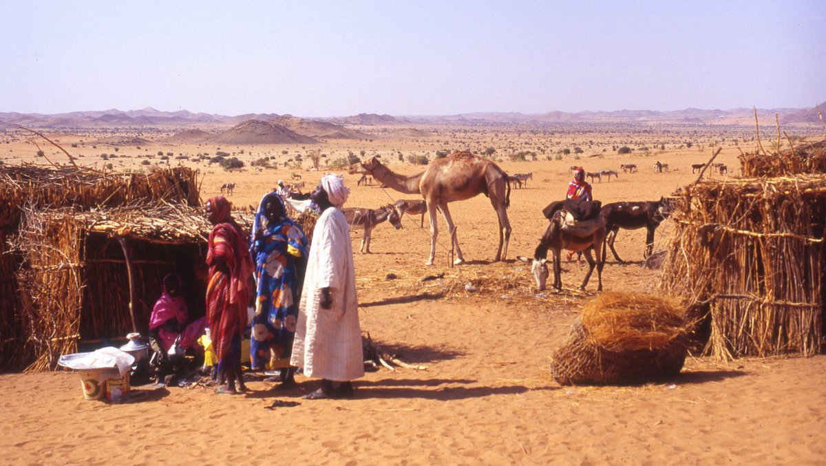 A stop for tea - on the road in #Darfur, #Sudan.