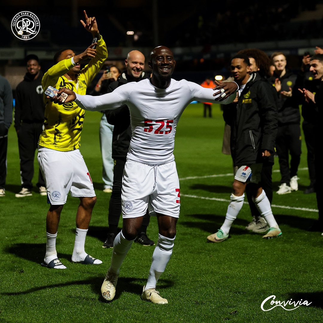 5️⃣2️⃣5️⃣ games in the @SkyBetChamp. Record breaker, Albert Adomah! 🥇