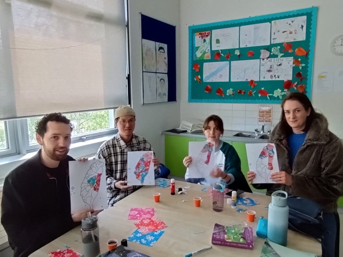 TCMLIreland's tweet photo. We learned about #Taiwan and its #HakkaCulture today. We indulged in the #FloralCollage workshop and #LeichaTasting. #客家文化 #客家擂茶 #畫布拼貼 https://t.co/BeZ8153YmE