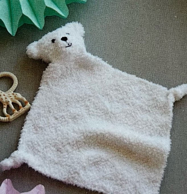 Snuggle Cuddle Bear knitting pattern 🐻 Create a heartfelt gift for a new arrival or craft a cuddly cute companion for your little one. With its soft texture and adorable design, this bear is sure to bring joy and comfort #MHHSBD #craftbizparty #crafturday