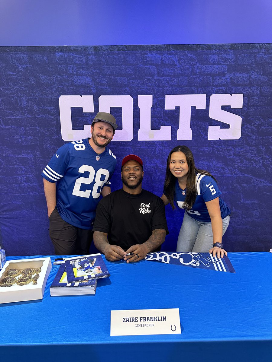 Fun day at the Colts facility! Thanks @Colts @ZiggySmalls_