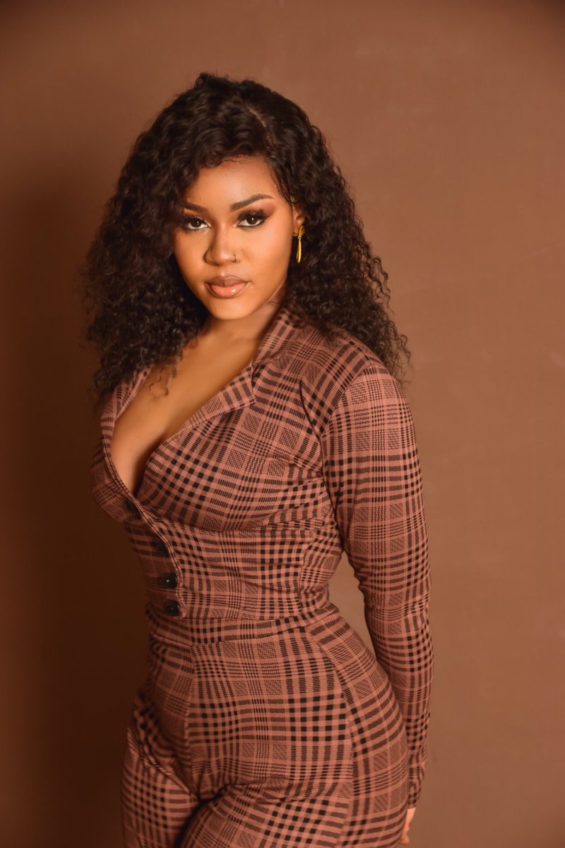 sugar baby 🎀 tweet media