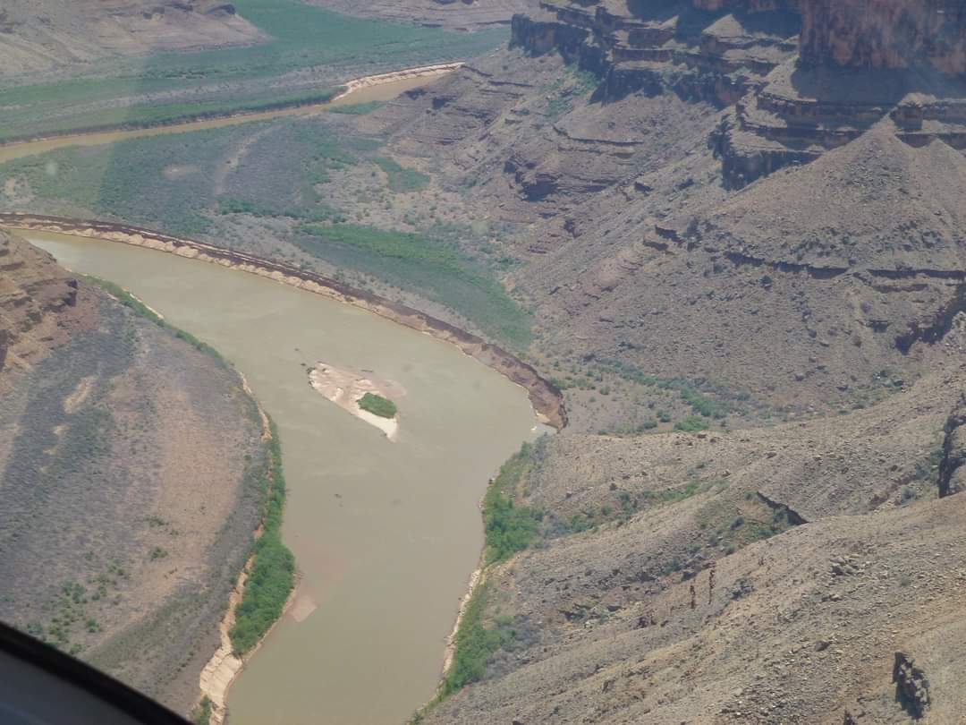 🌹COLORADO folyó és a GRAND CANYON helikopterről fotózva. 🌹☮️✌️I Declare World Peace! #IDWP #colorado #Coloradoriver  #GrandCanyon #Arizona 📸 én