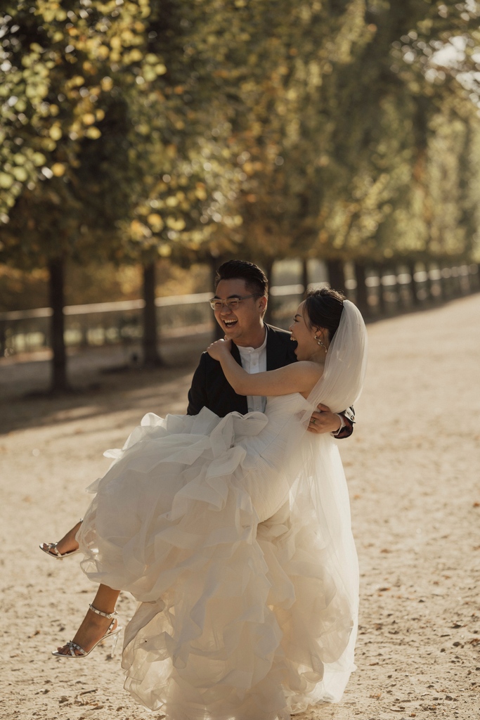 fevrierphoto's tweet photo. Dreaming of a stress-free pre-wedding shoot in Paris? Imagine gliding through Tuileries garden with your love, laughter floating in the breeze. 🍂
Check out Best Places To Take Pre Wedding Photos In Paris: https://t.co/2XkqVrj7Ns
#preweddingparis #parisprewedding https://t.co/eR50g1wQgw