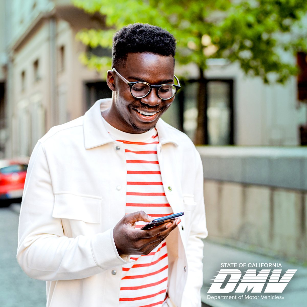 Don’t GO to the DMV. Take it with you! The DMV is in the palm of your hand when you #GoOnline. See what digital features the DMV has in store 👉 spr.ly/6017b0SCv.