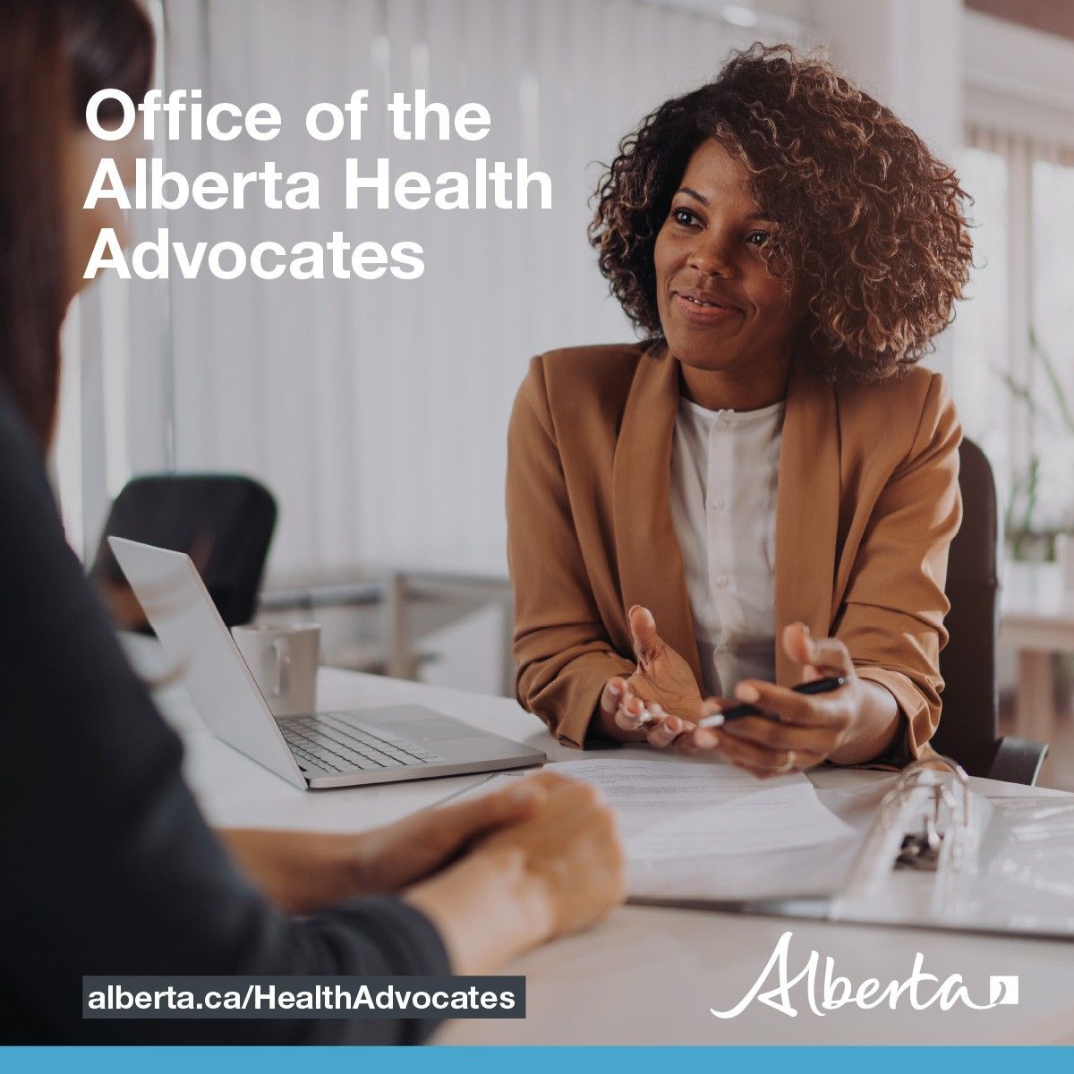 When Albertans have concerns about their health care experience, they want to know who can assist them. Albertans can receive navigation support by contacting the Health Advocate at 780-422-1812 or by submitting their inquiry online: alberta.ca/HealthAdvocates