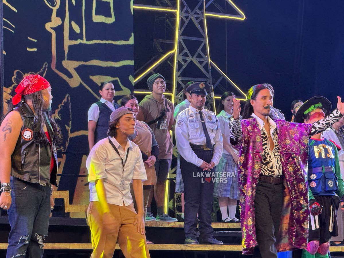 After ilang years, nakanuod ulit sa Newport theater! #Buruguduystunstugudunstuy is superb! Worth your time and money! Iba ang mga costume, cast, at production! This is not a sponsored post. #ParokyaNiEdgarMusical