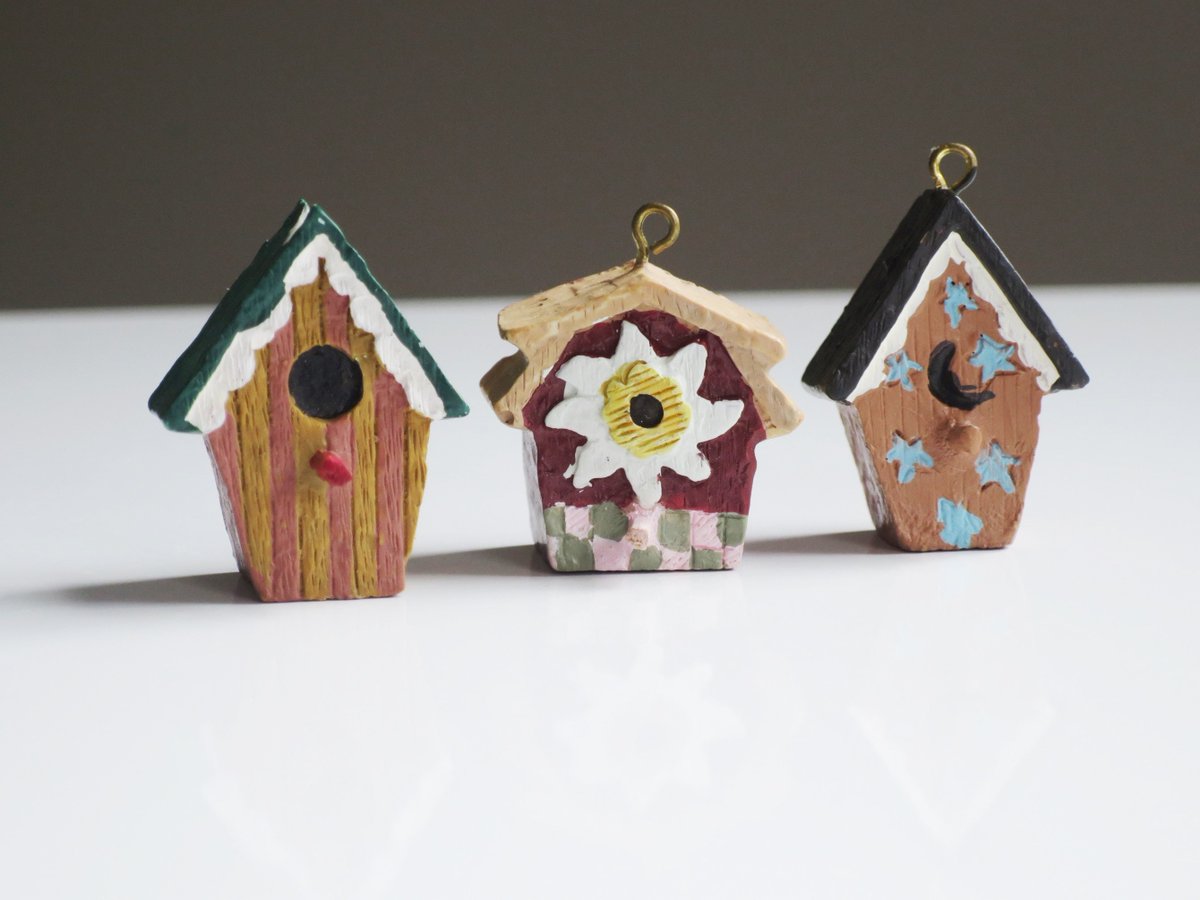Mini Birdhouses for Place Setting Decor, Package Decorations or Dollhouse Scenes tuppu.net/1ce3631d #SMILEtt23 #MomDay2024 #Vintage4Sale #EtsyteamUnity