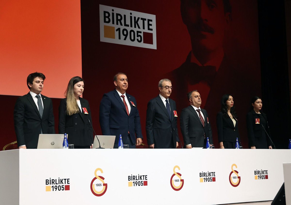 Galatasaray Spor Kulübü Başkanı Dursun Aydın Özbek: 'Sizlerin desteğiyle Galatasaray'ı daha iyi yerlere taşımaya devam edeceğiz. Yaşasın Galatasaray' Detaylar için 👉 galatasaray.org/haber/kulup/ga…