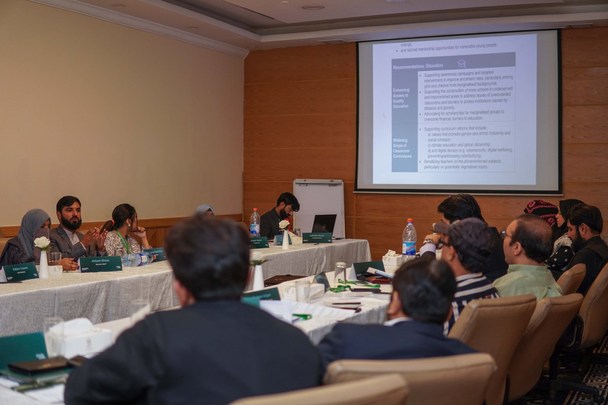 KhosoSaifullah's tweet photo. Facilitated policy dialogue engaging relevant #GovernmentDepartments, #policymakers, and #youth from #Punjab for @Strong_Cities.
The learnings for me:
1- #Bureaucrats/#implementers need to move away from the thinking "this is not our job."
2- We #citizens need to hold https://t.co/vIKY1ElWdc