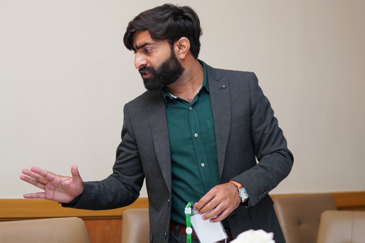 KhosoSaifullah's tweet photo. Facilitated policy dialogue engaging relevant #GovernmentDepartments, #policymakers, and #youth from #Punjab for @Strong_Cities.
The learnings for me:
1- #Bureaucrats/#implementers need to move away from the thinking "this is not our job."
2- We #citizens need to hold https://t.co/vIKY1ElWdc