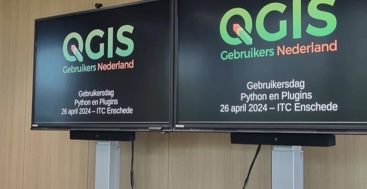 I had an amazing QGIS User Day at ITC yesterday! 🌟 It was fantastic to connect with fellow GIS enthusiasts and exchange insights on utilizing #PyQGIS, the Python programming framework within the #QGIS environment.

#QGISNL #PyQGIS #Geospatial