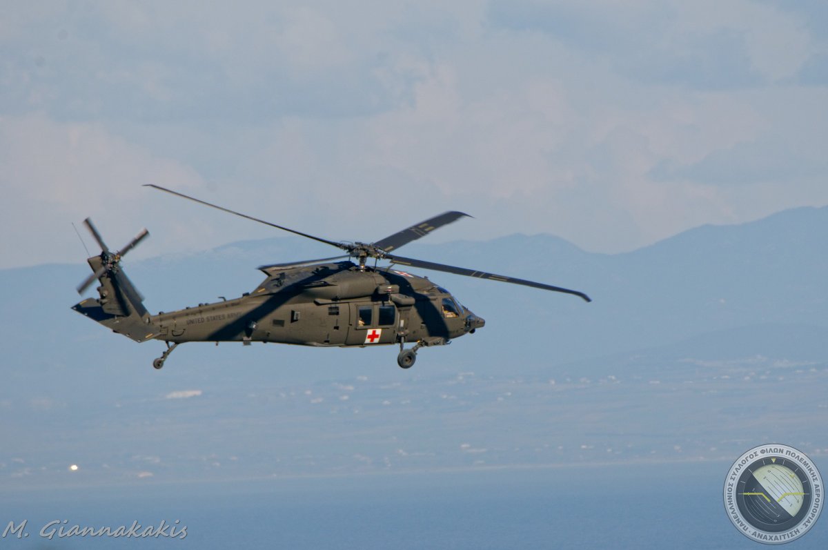 MyronGian's tweet photo. USArmy UH-60 Blackhawk from the 6-17 Air Cavalry Squadron in a medevac configuration
.
#Αναχαίτιση #usarmy #armyaviation #tfkronos #taskforce #617cav #617cab #617acs #uh60 #blackhawk #aircavalry #4cab #helicopter #medevac #Anaxaitisi @anaxaitisi @usarmy @nato #militaryaviation https://t.co/rBjZNqJCei