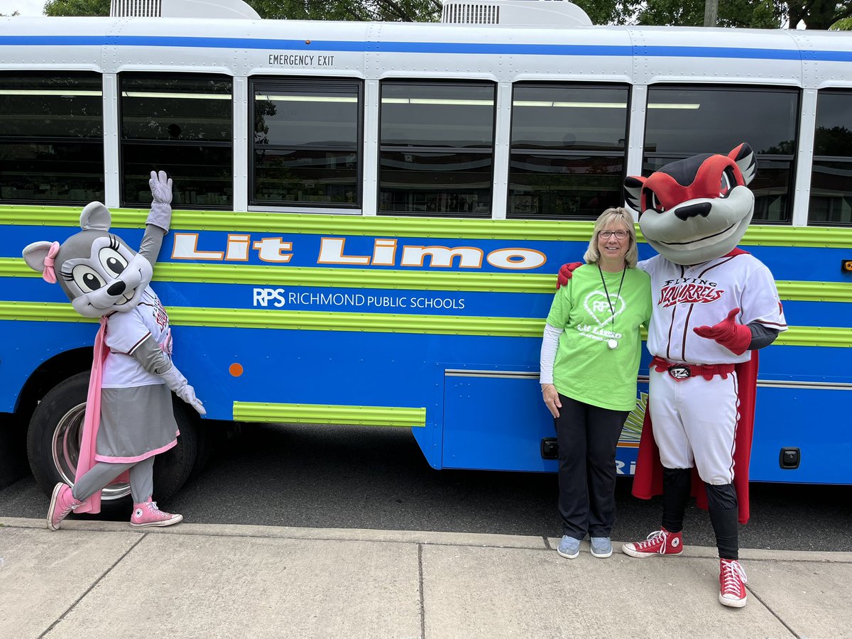 Flying squirrels love reading!!! Reading is FLY!!! @RPS_Schools @CJBellTeach @JasonKamras @VAASL