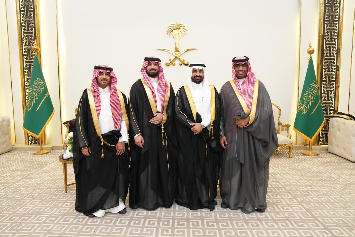 mgirah_news's tweet photo. #أخبار_قبيلة_آل_مغيرة
#تهنئة
الحمد لله الذي بنعمته تتم الصالحات.

 نبارك لأبن العم
 عبدالعزيز بن عبدالرحمن الحَويل
بمناسبة زواجه 
يوم الإربعاء ١٥ شوال ١٤٤٥هـ
 الموافق  ٢٠٢٤/٠٤/٢٤م

بارك الله لهُما و بارك عليهُما و جمع بينهُما في خـير
 الخبر من @abdulazizhaweil
#رسائل_آل_مغيرة_0544118111