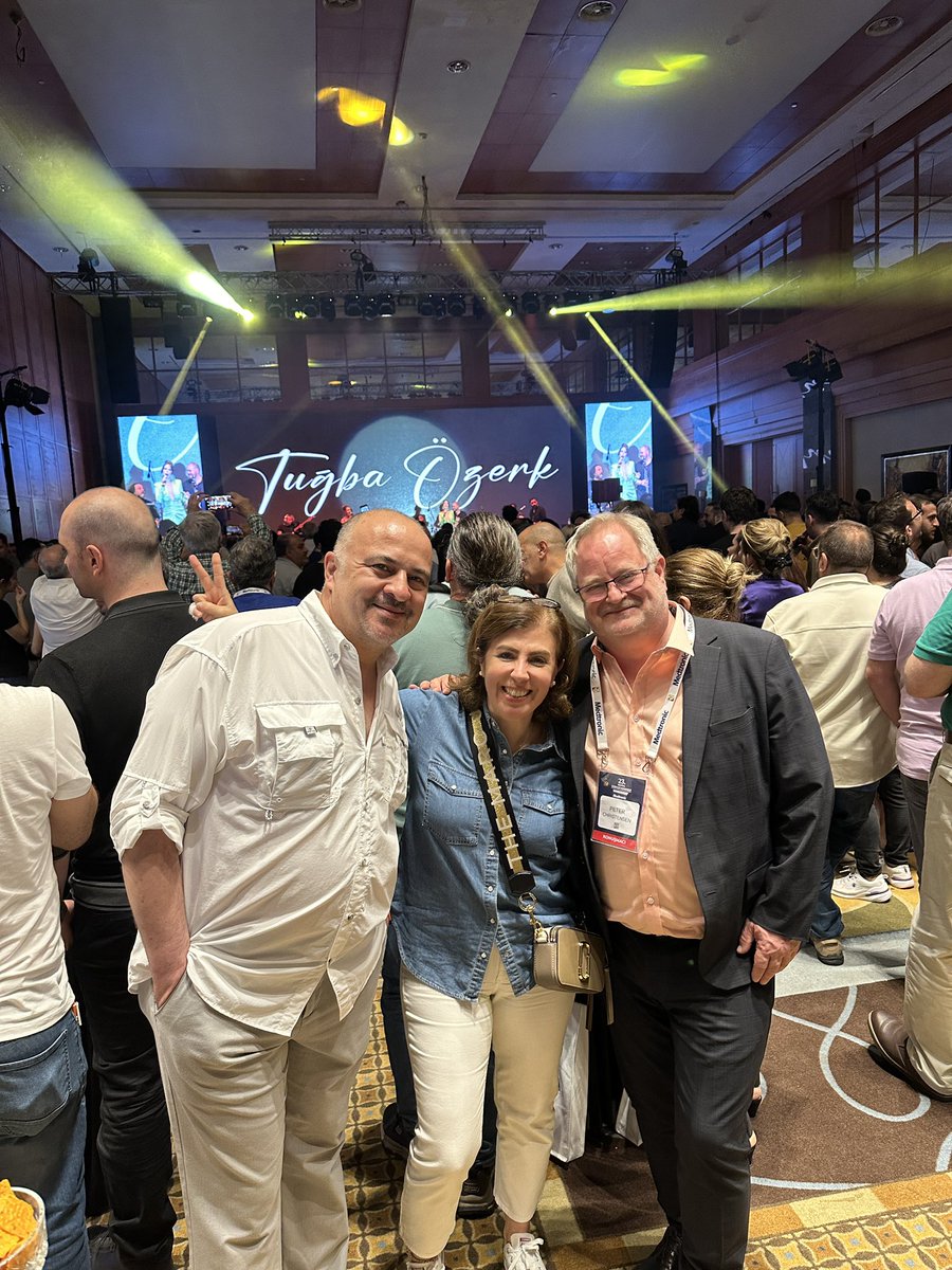 aycafgultekin's tweet photo. It was a great pleasure and honor to have @PeterCh12345 at the #uck2024 and listen to his talks full of wisdom and sheer experience about pelvic floor disorders. But this is just the beginning!! I can’t wait @tkrcd2025 !!! https://t.co/rZyOr5q9ur