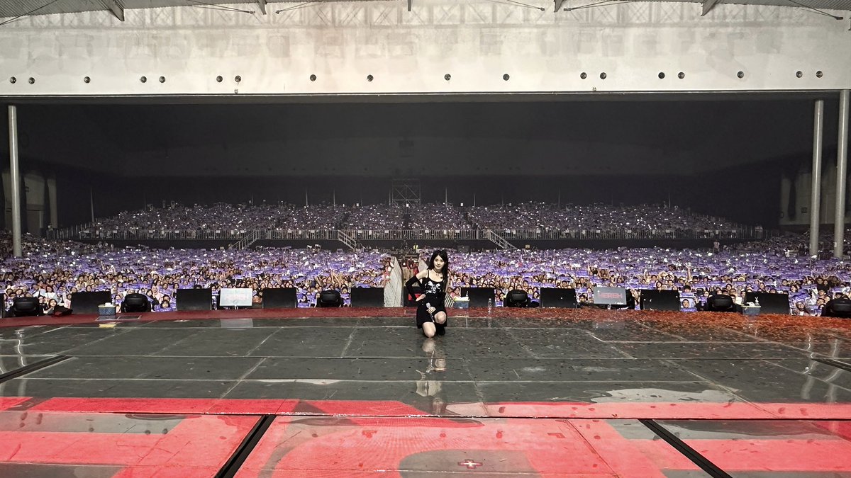 아이유(IU) tweet media