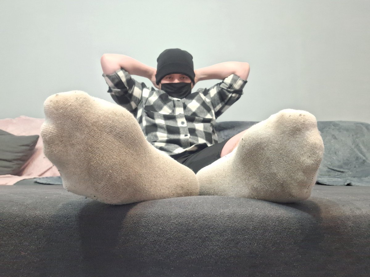findommont's tweet photo. To get the chance to worship my feet you have to go through everything first,then you get my feet #alphasneakers #alphasocks #alphafeet
You're a fag and you should embrace it get in my dms and $submit $end and $erve me
its your only purpose https://t.co/kN8GQmdSgC