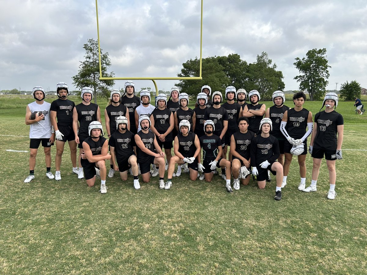 Great job competing this morning by these groups at 7 on 7 for a great cause to help support the @MILewisCtr! Thanks to @DickinsonFB for hosting.