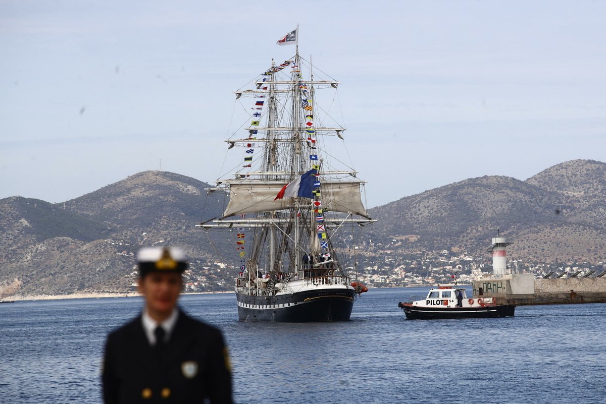 JO 2024 : couchers de soleil, vue sur l’Etna… Le capitaine du Belem promet à la flamme un voyage de rêve ➡️ l.leparisien.fr/FKrs