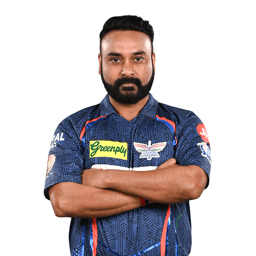 One Impact player dismisses the other Impact player. It's all happening in the #LSGvRR IPL match. 

Amit Mishra strikes early and Riyan Parag gone to soon. 

#RRvsLSG #IPL2024 #LSGvRR #RiyanParag #AmitMishra #Impactplayer #Dream11 #Ipl