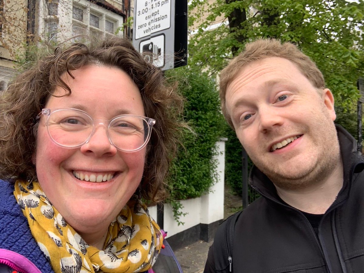 Another fantastic day out in #Frognal with ⁦@sarahcreates⁩ ⁦@charlieclinton⁩ ⁦@JGrauberg⁩ ⁦@Derekunit⁩ ⁦@FG_Tracey⁩. People want better representation and they say it’s time for change.