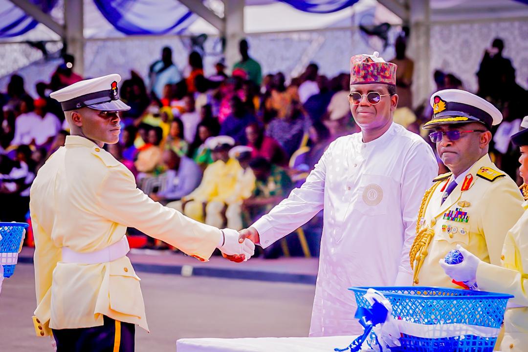 Our amiable Minister of State Defense, Dr. @Bellomatawalle1 attended the Nigerian Navy Basic Training School Batch 35 Passing Out Parade today as the Special Guest of Honour.
