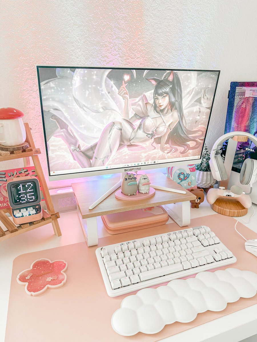 happy saturday ʕ≧ᴥ≦ʔ🌷✨

#pcgaming #cozygaming #pcsetup #gaming #gamingsetup