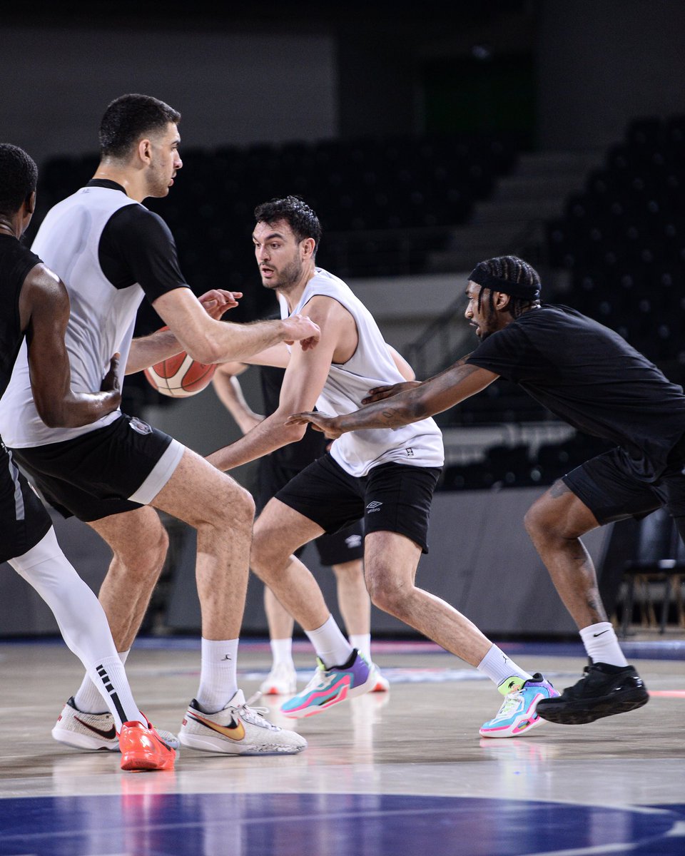 BJK_Basketbol tweet picture