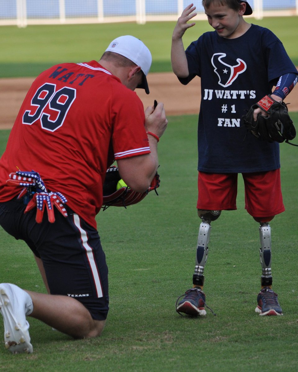 There is ONE WEEK until the 2024 JJ Watt Charity Classic! Tickets are limited – don't miss out on your opportunity to join in on all the fun. 🤩

🎟️: slspacecowboys.com/jjwcc

@JJWatt | #DreamBigWorkHard