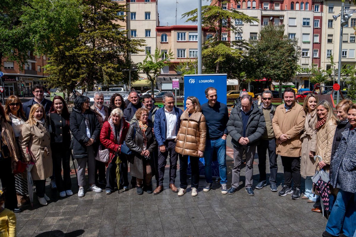 Hay muchos motivos para disfrutar Logroño. Cuál es el tuyo? Hoy celebramos la Fiesta de la Primavera del ⁦@pplogrono⁩ . Gracias a ⁦@cucagamarra⁩ por acudir ⁦@LaRiojaPP⁩