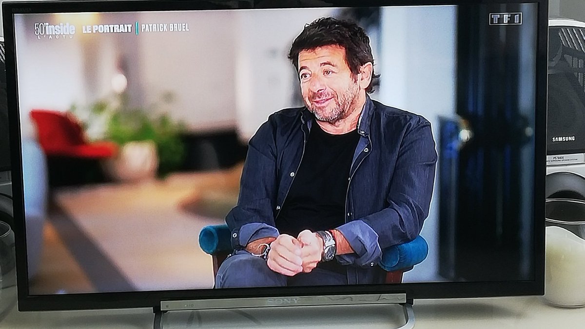 Lorsque nous avons des enfants, il est vrai, nous aimerions qu ils s'entraident et soient à l unisson ♥️🌸 Merci @IsaIthurburu un bien joli portrait de @PatrickBruel et le choix de la chanson : un cadeau Avec le temps va tout s'en va 🪻🪻🪻 @50mininside #50mnInside