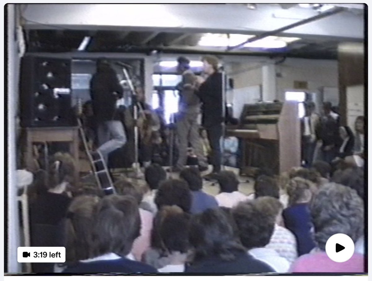 Just uploaded to #TheWaterboys Patreon: 3 short films from the same impromptu school concert as the famous clip of Whole Of Moon + backstory. #FishermansBlues era. To check us out free for a week or subscribe monthly: patreon.com/posts/heading-…