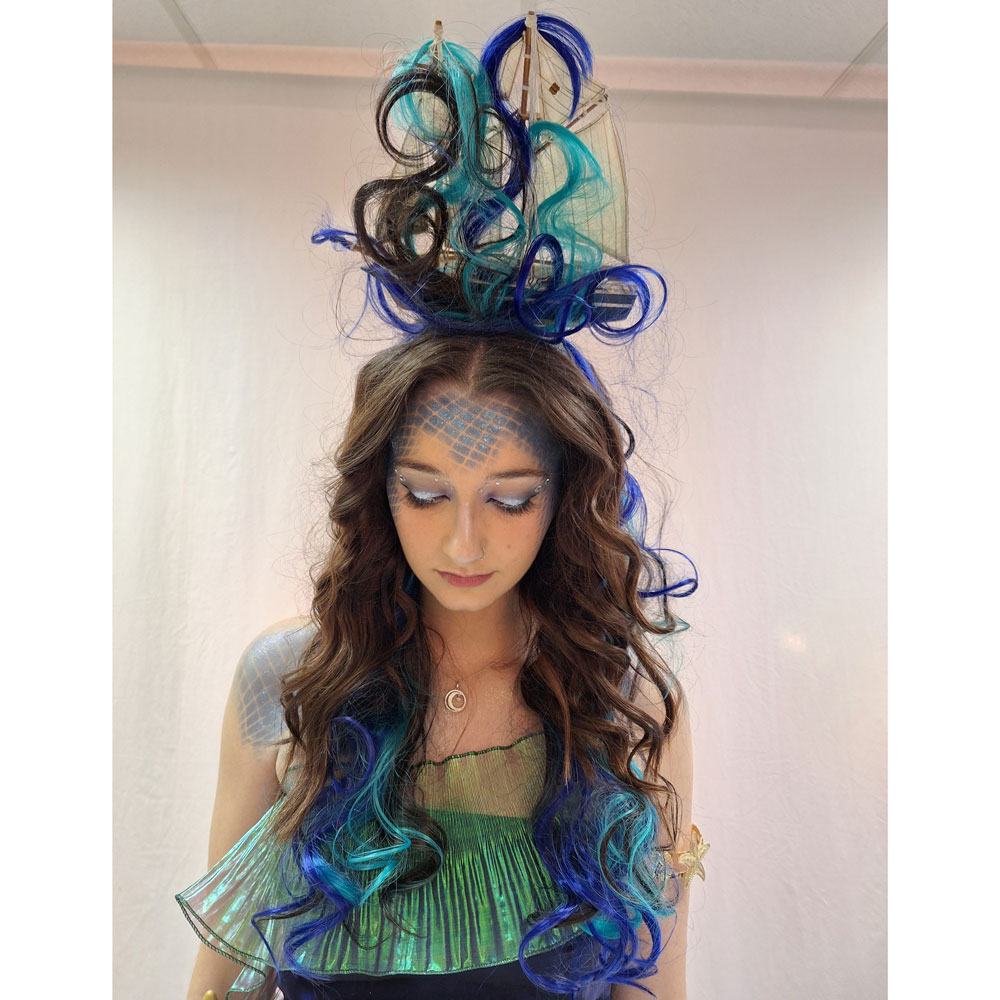 Year 2 Advanced Hairdressing students completed 'Create an image' photoshoot. Here are some of the fabulous looks achieved! Apply now at cavaninstitute.ie/course/hairdre…. The course kit includes an extensive hairdressing kit and uniform. Fees are only €200, €150 with a medical card.