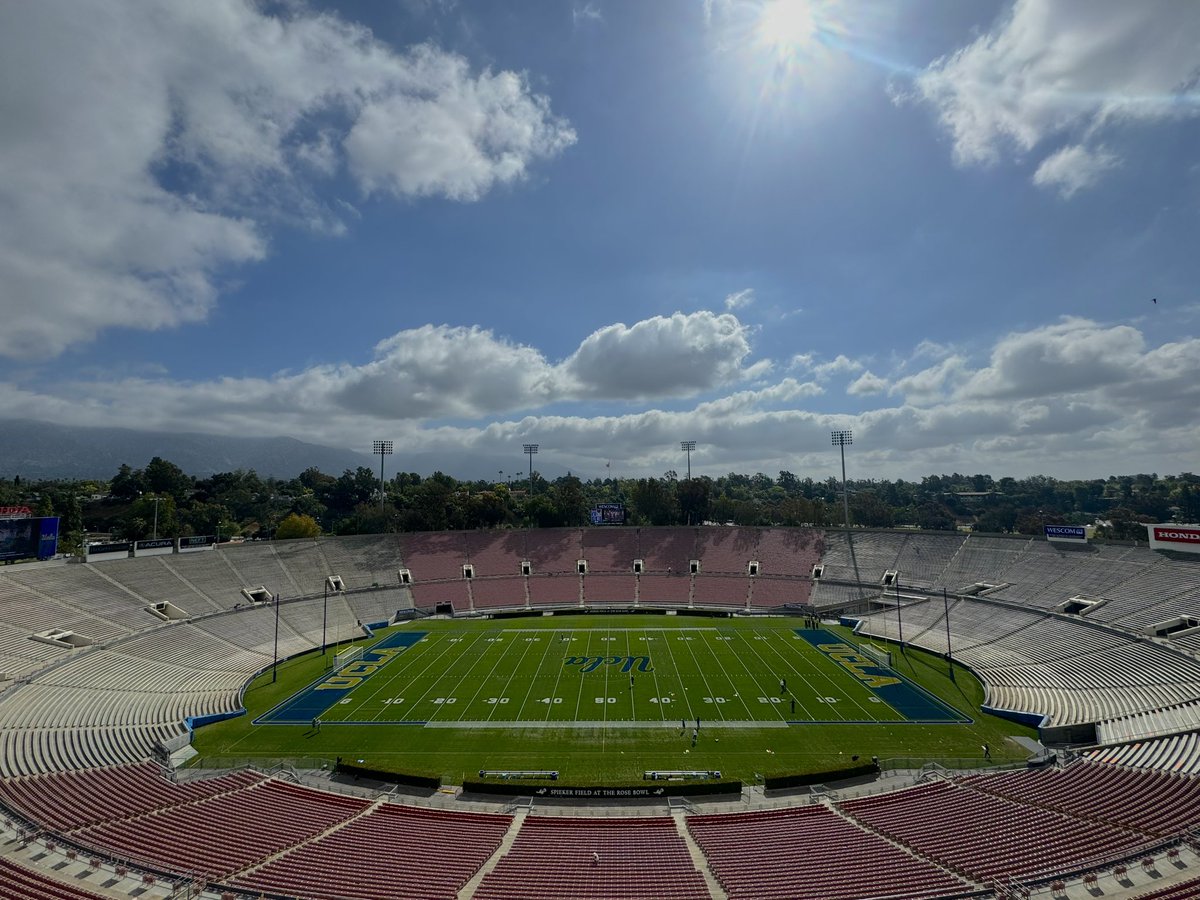 𝐓𝐡𝐞 𝐬𝐭𝐚𝐠𝐞 𝐢𝐬 𝐬𝐞𝐭 ✨ Excited to have both @UCLAMSoccer and @UCLAFootball play here today as we welcome fans, students, donors and alumni 📍𝐡𝐨𝐦𝐞 to the Rose Bowl. Men’s soccer takes the field at 10:45am, followed by football at 2pm.