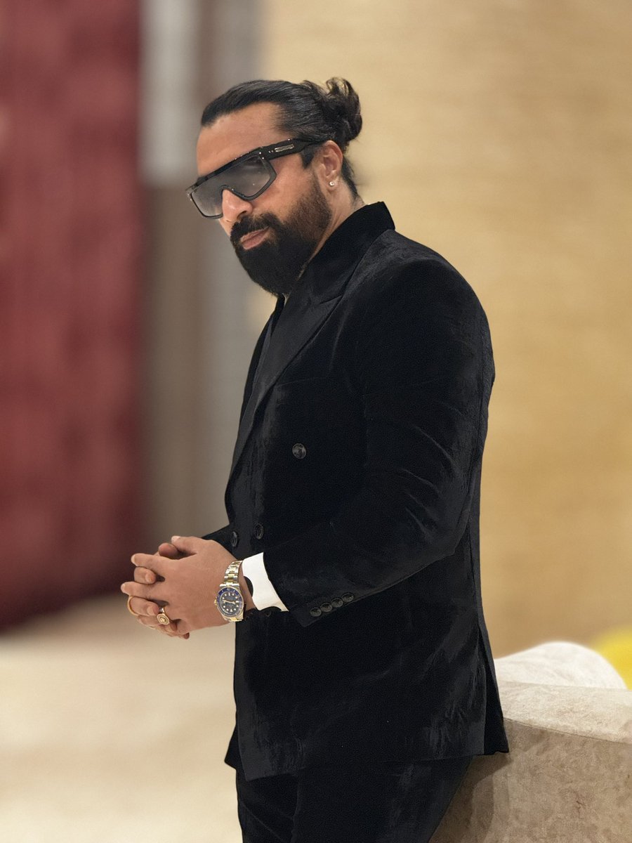 AjazkhanActor tweet picture