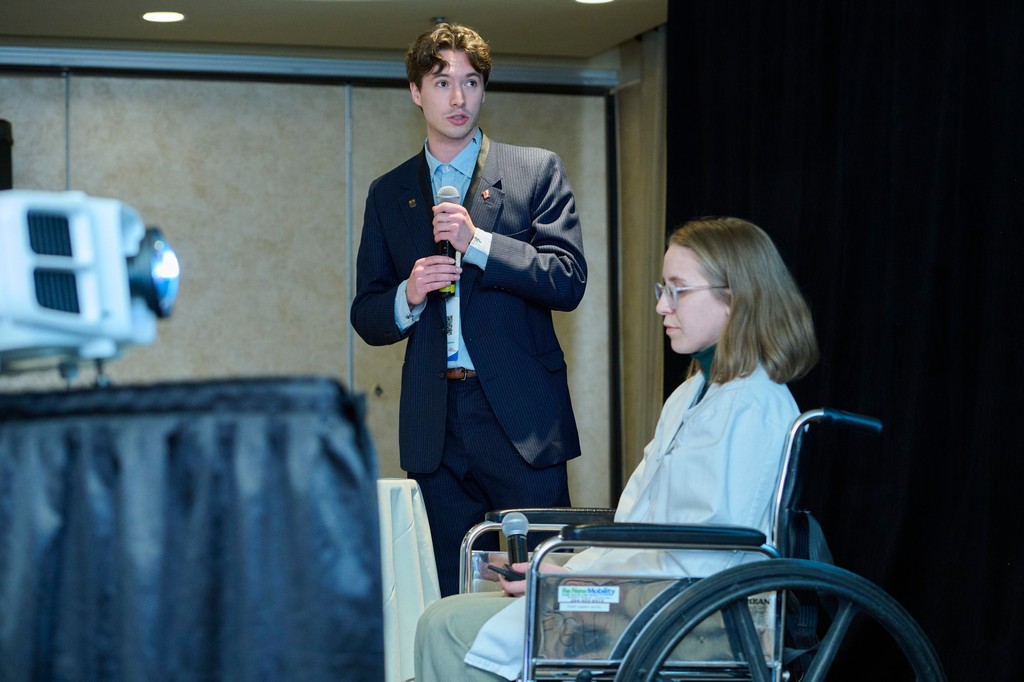 🌟 Big shoutout to Laura Los and Ian Kruk for their incredible achievements at the Stu Clark New Venture Championships! Watch their winning moment in the 2024 Stu Clark Championships: Video Pitch Competition, youtu.be/t1wq4Ge9GPI #UMScience #UManitoba #UManitobaSci