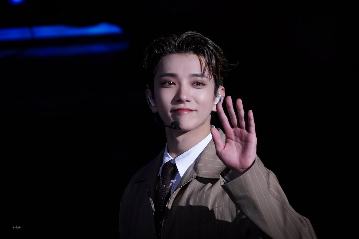 Bigteeth1230's tweet photo. 240427 FOLLOW AGAIN SEOUL

HD🫧🫧

#조슈아 #JOSHUA #세븐틴 #SEVENTEEN #ジョシュア https://t.co/VdflktdfAT
