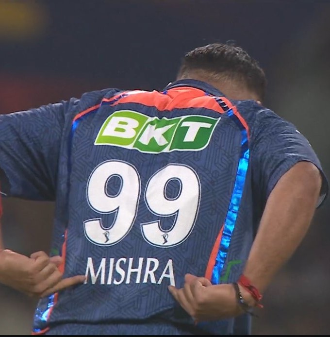 #LSGvRRMishra Ji's epic celebration after dismissing Riyan Parag 🔥
#AmitMishra #LSGvRR #ipl2024 #BabarAzam𓃵 @SenderLabs $XTER #CricketTwitter   #Hardik  #KejriwalKoAshirwad