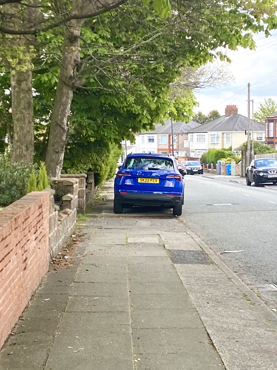 Parking somewhere that doesnt block the community is beyond them Melling Rd L9 26Apr24