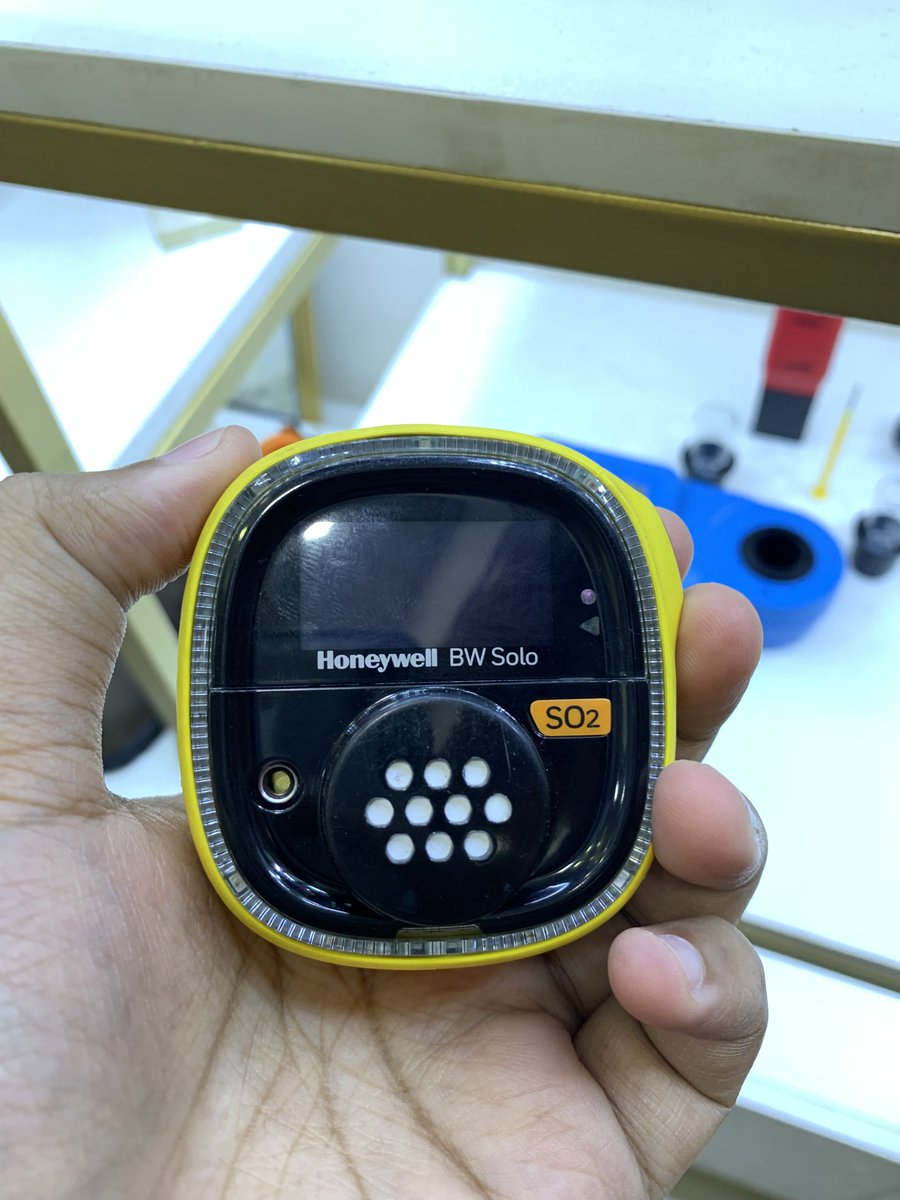 Zenith_SFTYSoln's tweet photo. The Ｈｏｎｅｙｗｅｌｌ ＢＷ™ Ｓｏｌｏ is a single-gas detector designed for safety in hazardous areas.
☞ If you're interested in this single portable gas detector, you can check out on @Zenithsafetysolution

#zenithsafetysolution #singlegasdetector #bwsoloseries #portablegas https://t.co/H4gNi6UqNJ