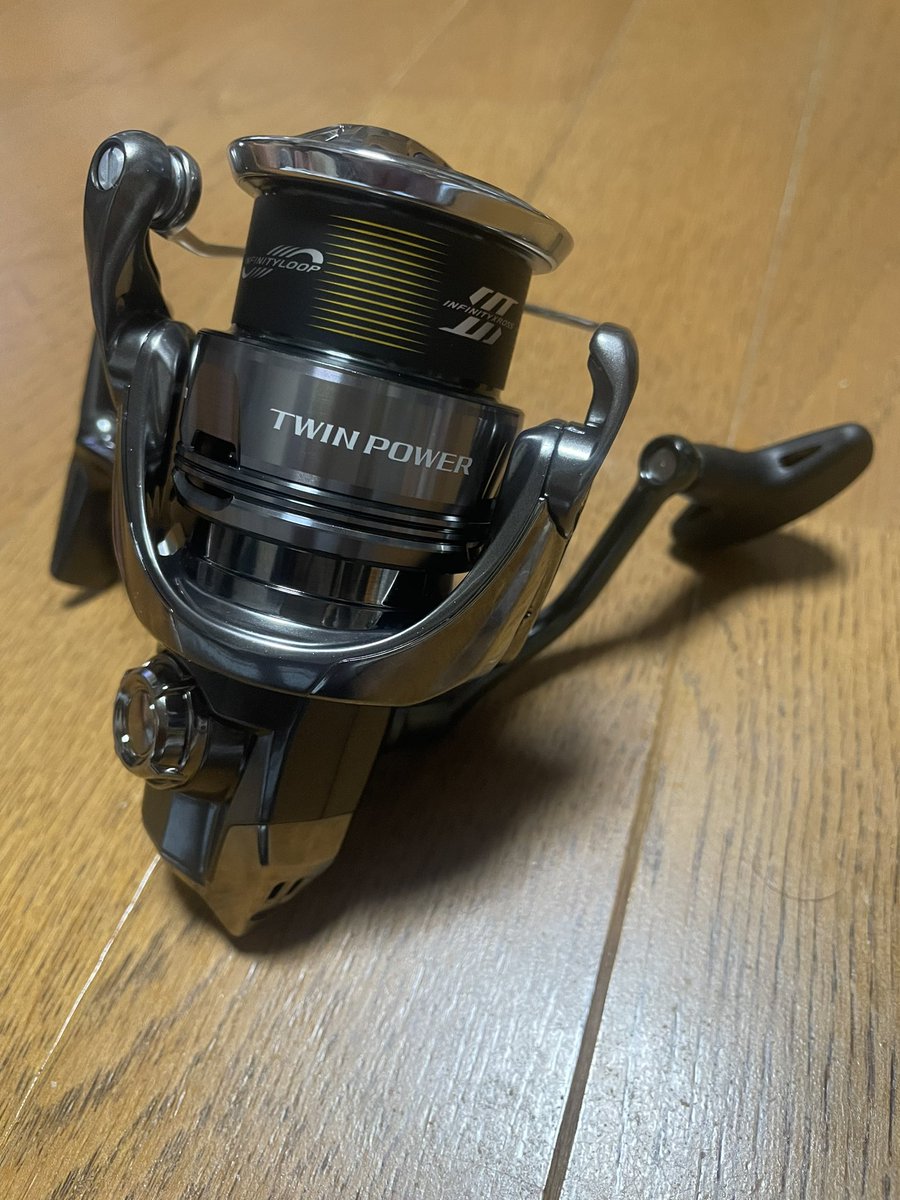 shin_tsurimax's tweet photo. そして4月30日にGW2回目の釣りは、ひとつテンヤ真鯛‼️
明日ライン巻行こう😁
#SHIMANO #ツインパワー #C3000MHG https://t.co/uSH6dZZ6mG