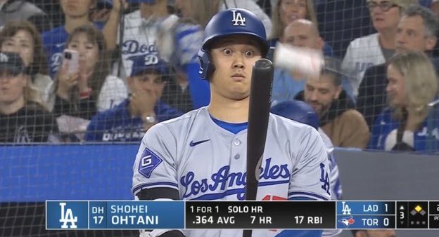 pondebekkio's tweet photo. バットが話しかけてきたシリーズについに大谷さんも加わってて笑った。 https://t.co/8l3WfoyCr1
