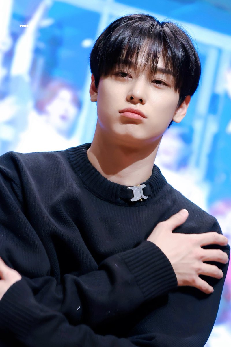 fallintbz_'s tweet photo. 쥬뿌뿌 ˙ •︠ 3 •︡ 

240404  #주연 
#THEBOYZ #더보이즈 #JUYEON https://t.co/G1rgxvEFk0