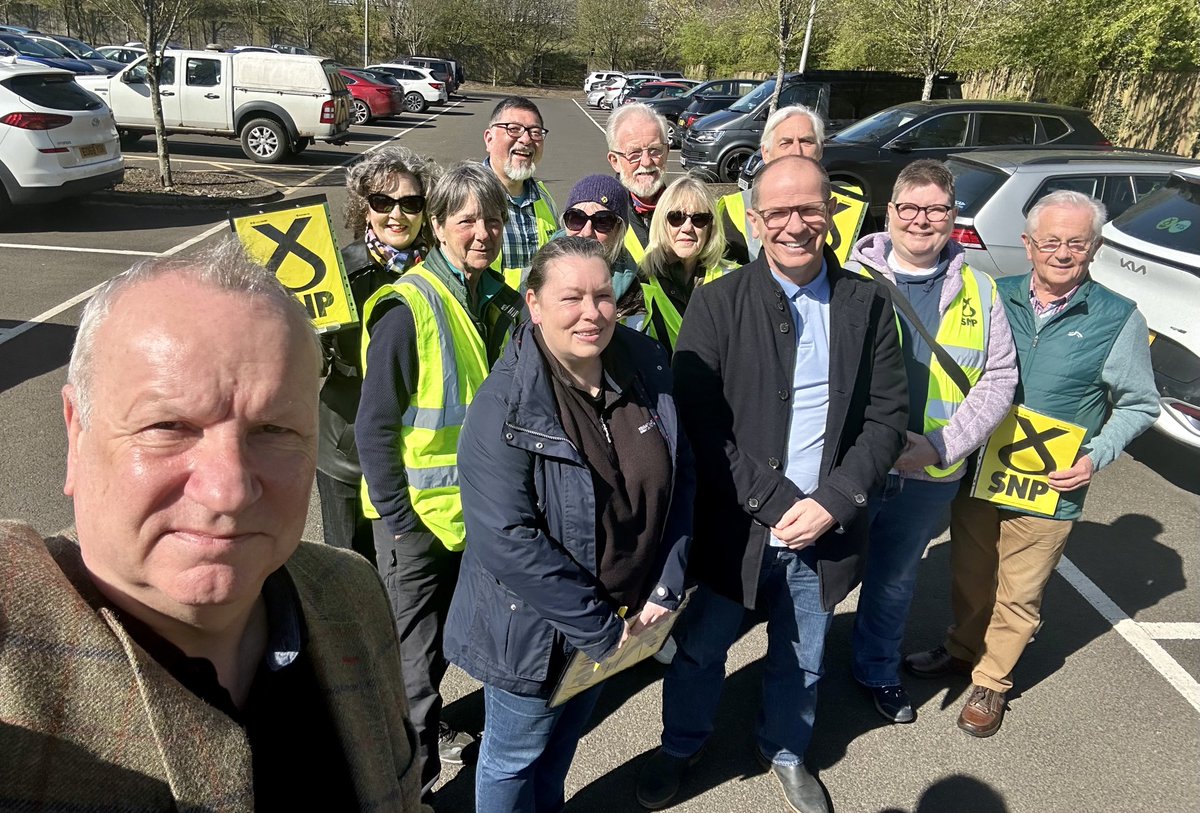 Great team out in Kinross today. Everybody knows the next General Election is about getting rid of this Tory Government and they want to play their part in assisting with that mission. With ⁦@JimFairlieLogie⁩