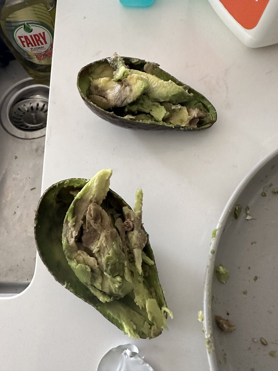 ClassicMoore's tweet photo. @sainsburys lovely “fresh avocados” with my shop https://t.co/lydnA0CBq5