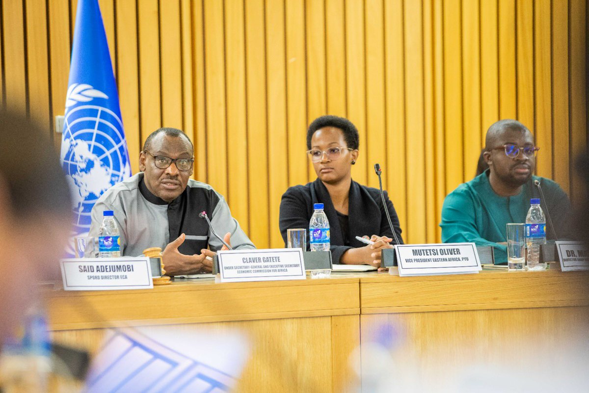 PYU_UPJ's tweet photo. Inspiring words from Mr. @ClaverGatete, Executive Secretary of @UNECA, at #AfricaYouthForum Day 2!  "Your voice &amp; ideas are crucial for shaping a brighter future for Africa." 
#Youth2030 #BeHeard #YouthPower #TheFutureIsNow #YourVoicesMatters #OurCommonFuture #AYCFF https://t.co/S01CYvbv3n