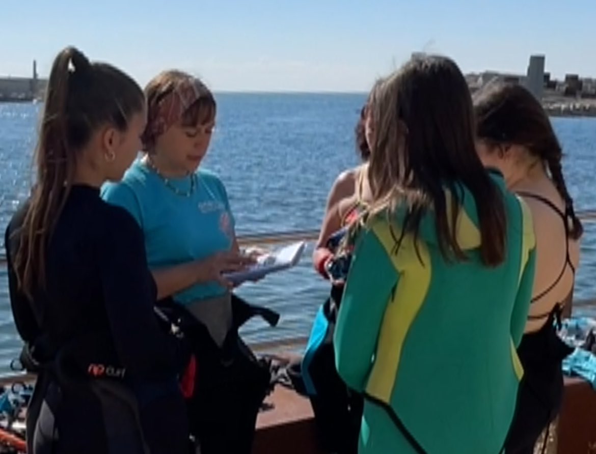 anellides's tweet photo. Hem participat al #Biodiverciutat dins dem #CityNatureChallenge 🙌🏾  organitzant tres grups de #snorkelanellides per registrar el màxim nombre d’observacions i especies a #AreaMetropolitanadeBarcelona i penjar-les a @minka_catalunya @MinkeProject @ICMCSIC !! 🐙🐠🐟🦀 https://t.co/rafJabaUyF
